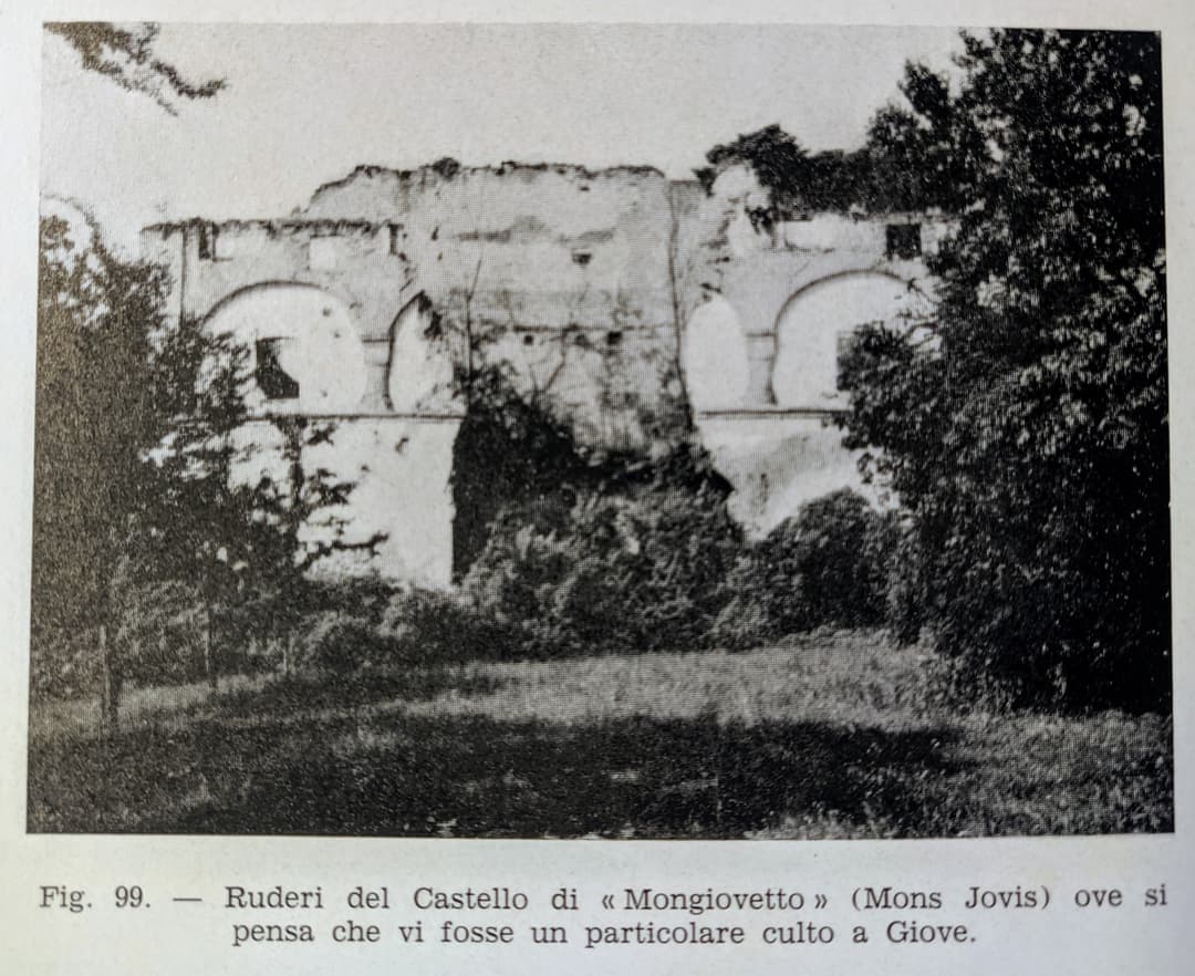 Ruderi storici del Castello Mongivetto